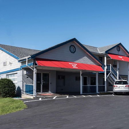 Econo Lodge Rutland City Near Hwy 7 מראה חיצוני תמונה