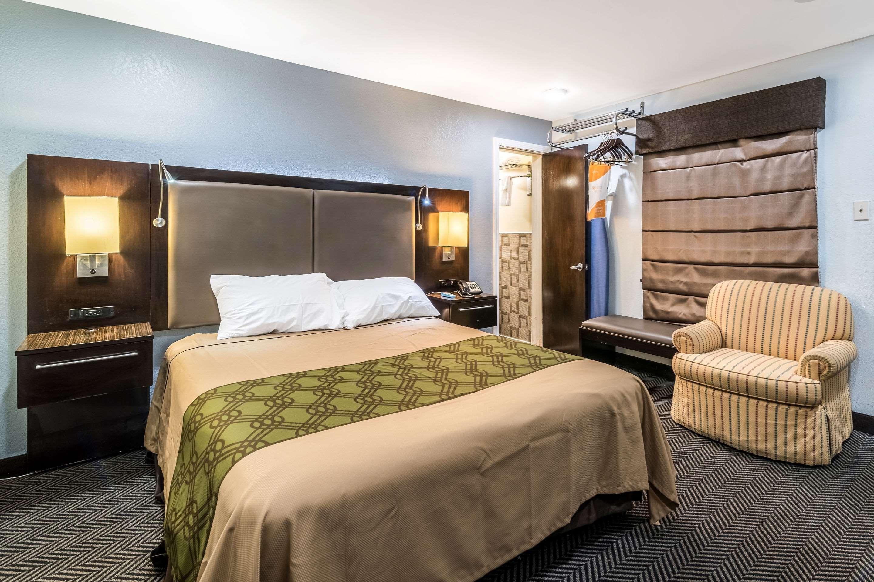 Econo Lodge Rutland City Near Hwy 7 מראה חיצוני תמונה