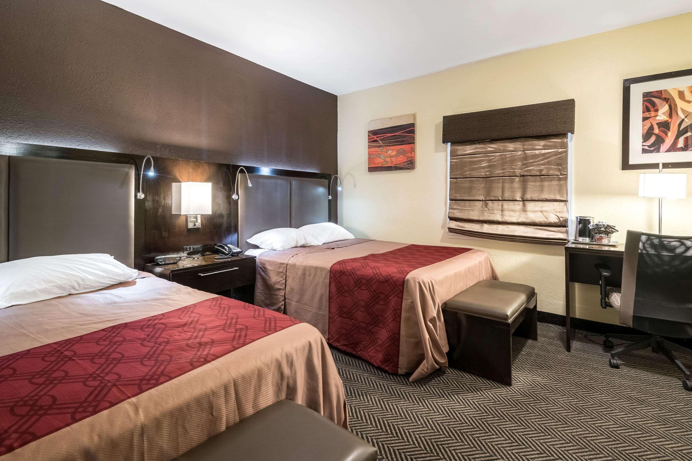 Econo Lodge Rutland City Near Hwy 7 מראה חיצוני תמונה