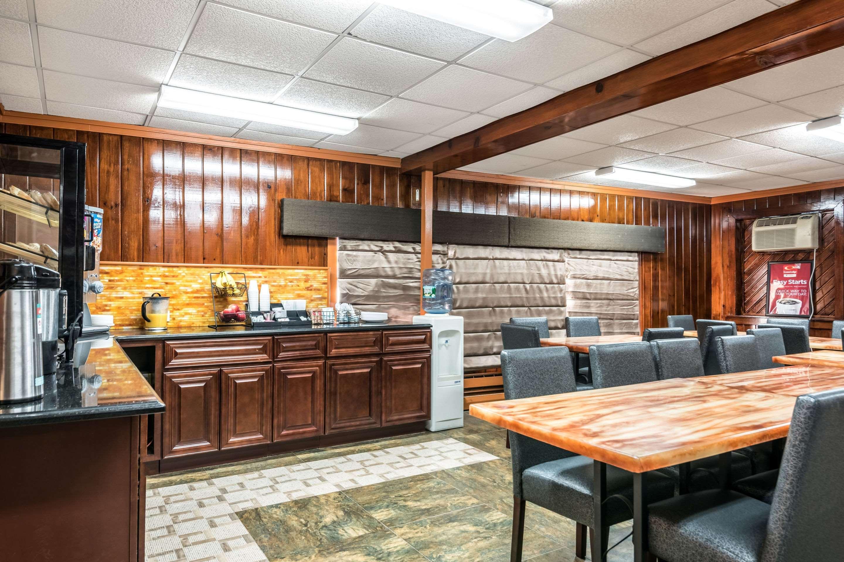 Econo Lodge Rutland City Near Hwy 7 מראה חיצוני תמונה