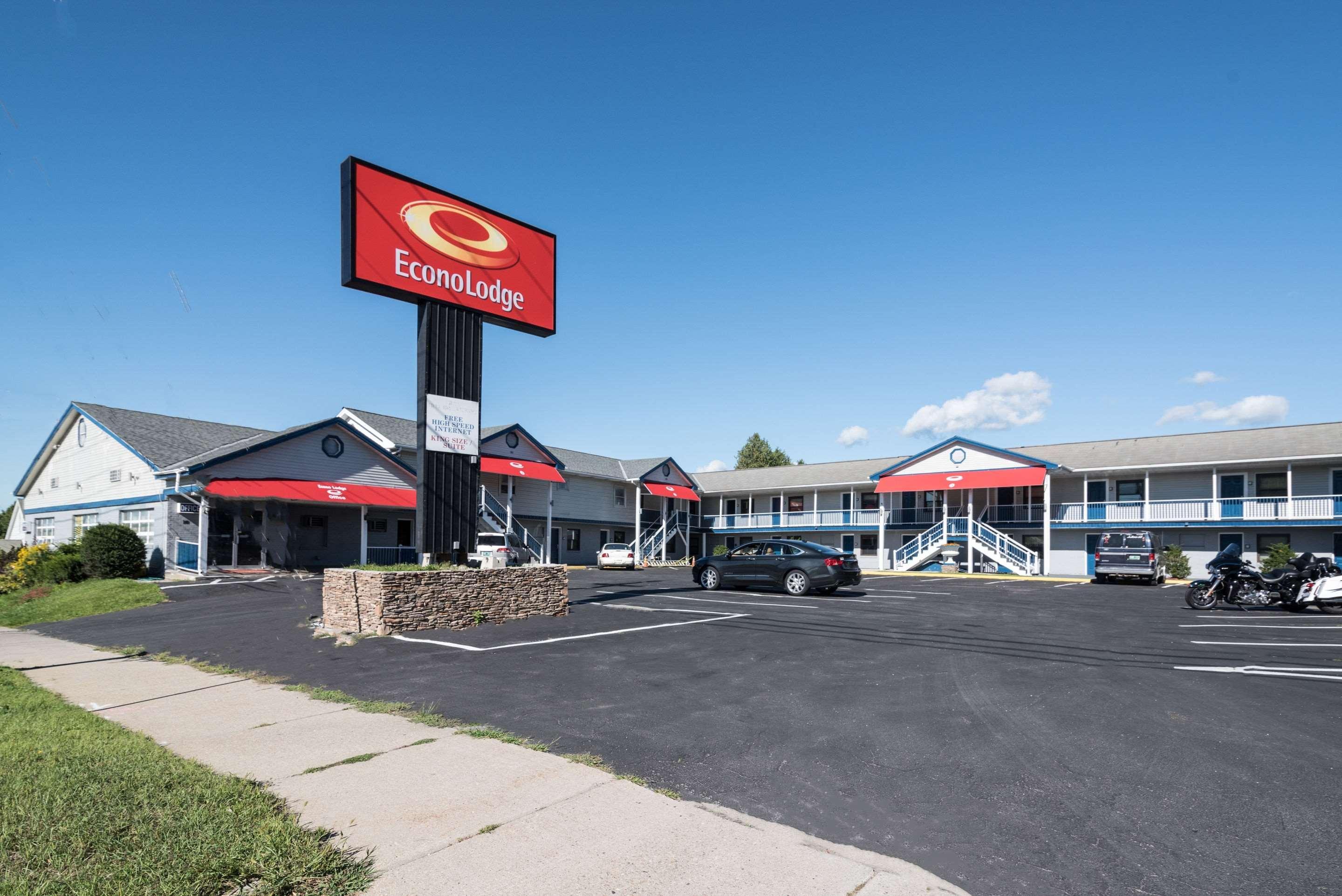 Econo Lodge Rutland City Near Hwy 7 מראה חיצוני תמונה