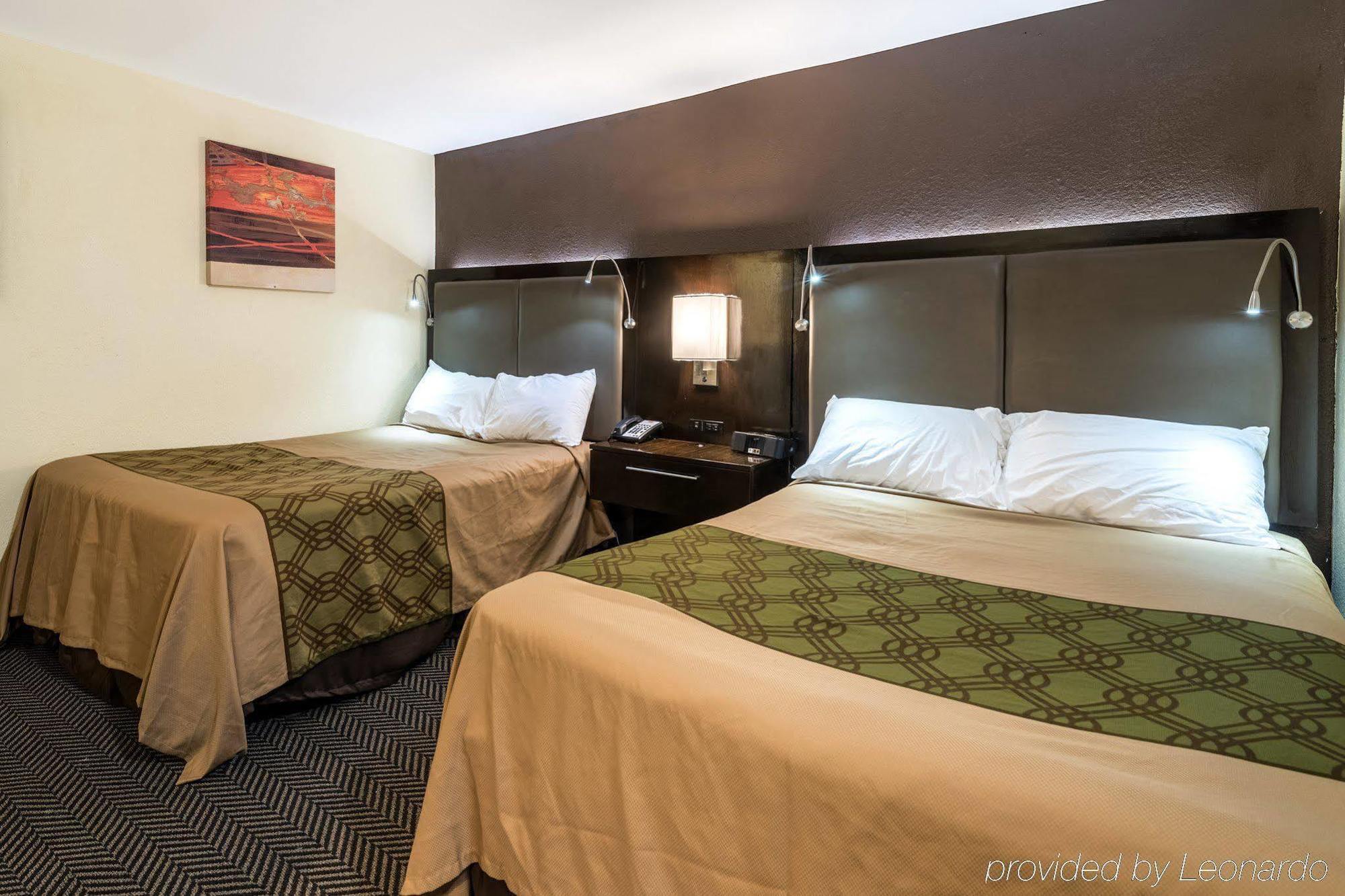 Econo Lodge Rutland City Near Hwy 7 מראה חיצוני תמונה