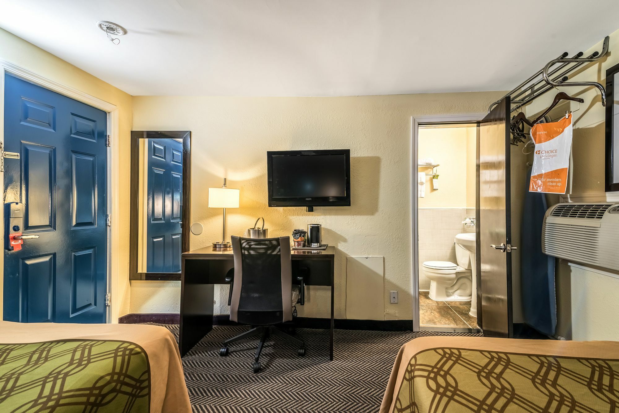 Econo Lodge Rutland City Near Hwy 7 מראה חיצוני תמונה